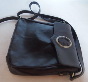 Niet of onleesbaar gesigneerd - Vintage bruin leren Crossbody Bag van Claudio Ferricci kopen? Bied vanaf 10!