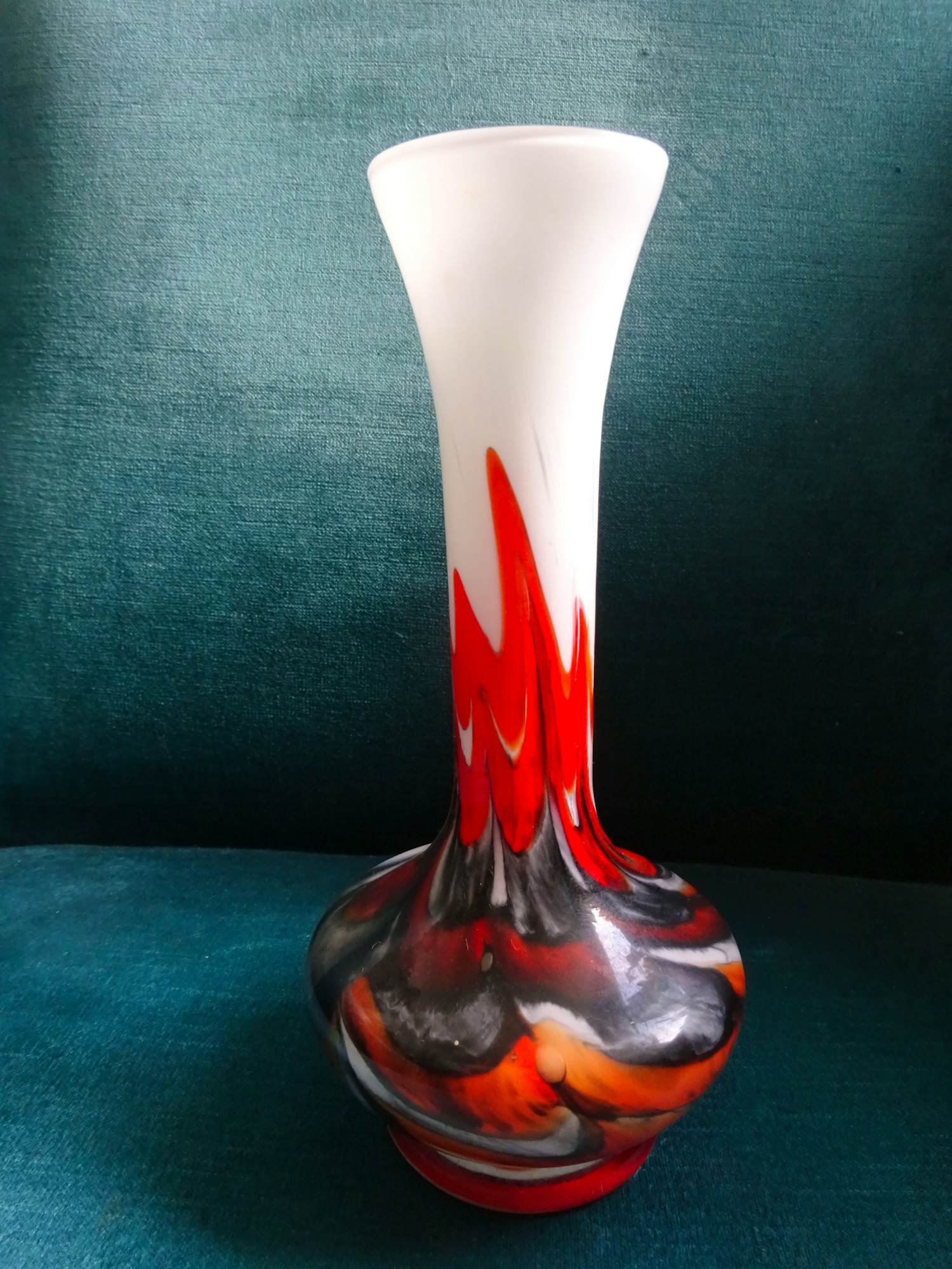 Carlo Moretti - Opaline Florance vaas met vlammen: vetreria di borgonovo verkocht voor € 75!