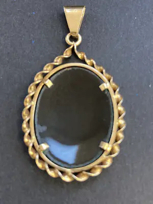 18 karaats geelgouden hanger Plaquette floraal kopen? Bied vanaf 255!