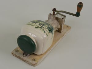 Curiosa - Wand koffiemolen. kopen? Bied vanaf 1!