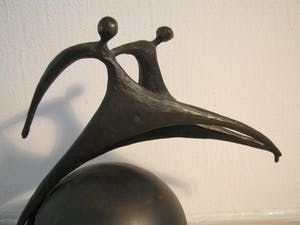 Corry Ammerlaan - Verbronsd sculptuur - "Stappen Zetten" kopen? Bied vanaf 40!