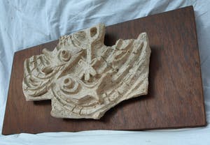 Klaas Pijlman - Chamotte / Aardewerk op paneel , Vissen & Pax Christi - ca. 1970 kopen? Bied vanaf 25!