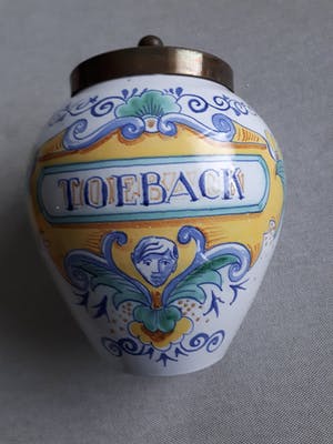Royal Goedewaagen - Aardenwerk Tabakspot met koperen / messing deksel kopen? Bied vanaf 1!