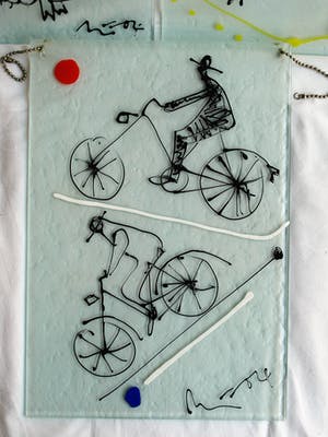 Niet of onleesbaar gesigneerd - 3 op Glas geschilderde werken, Fietsen, Koeien en Varkens - gesigneerd kopen? Bied vanaf 1!