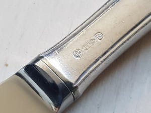 Georg Nilsson - Broodmes, 6 Dinermessen 6 Dinerlepels - Model Riche 694 kopen? Bied vanaf 1!