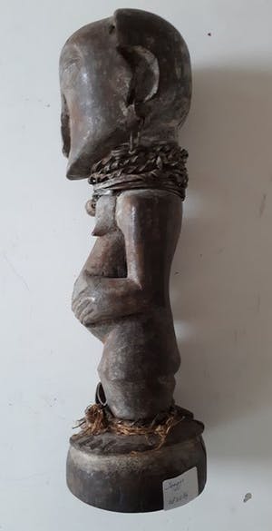 Niet of onleesbaar gesigneerd - SONGYE - Fetish beeld - Hout en ijzer kopen? Bied vanaf 10!