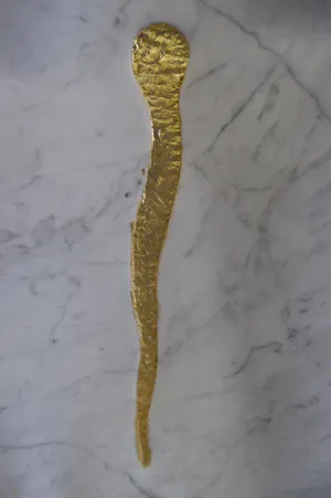 Jilles Waagmeester - Marmeren beeld met bladgoud kopen? Bied vanaf 1200!