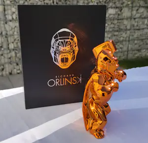 Richard Orlinski - HAMMER KONG SPIRIT (ORANGE EDITION) kopen? Bied vanaf 240!