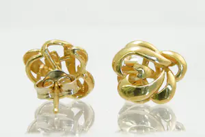 64 - Apart paar 18 karaats geelgouden oorstekers kopen? Bied vanaf 140!