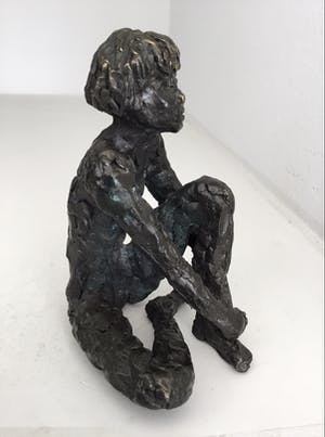 Astrid Veldhuyzen-Koppen - Sculptuur “ In gedachten “ kopen? Bied vanaf 45!