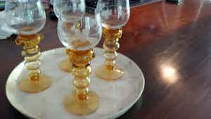 Niet of onleesbaar gesigneerd - Duitse Roemer wijnglazen verkocht voor € 10!