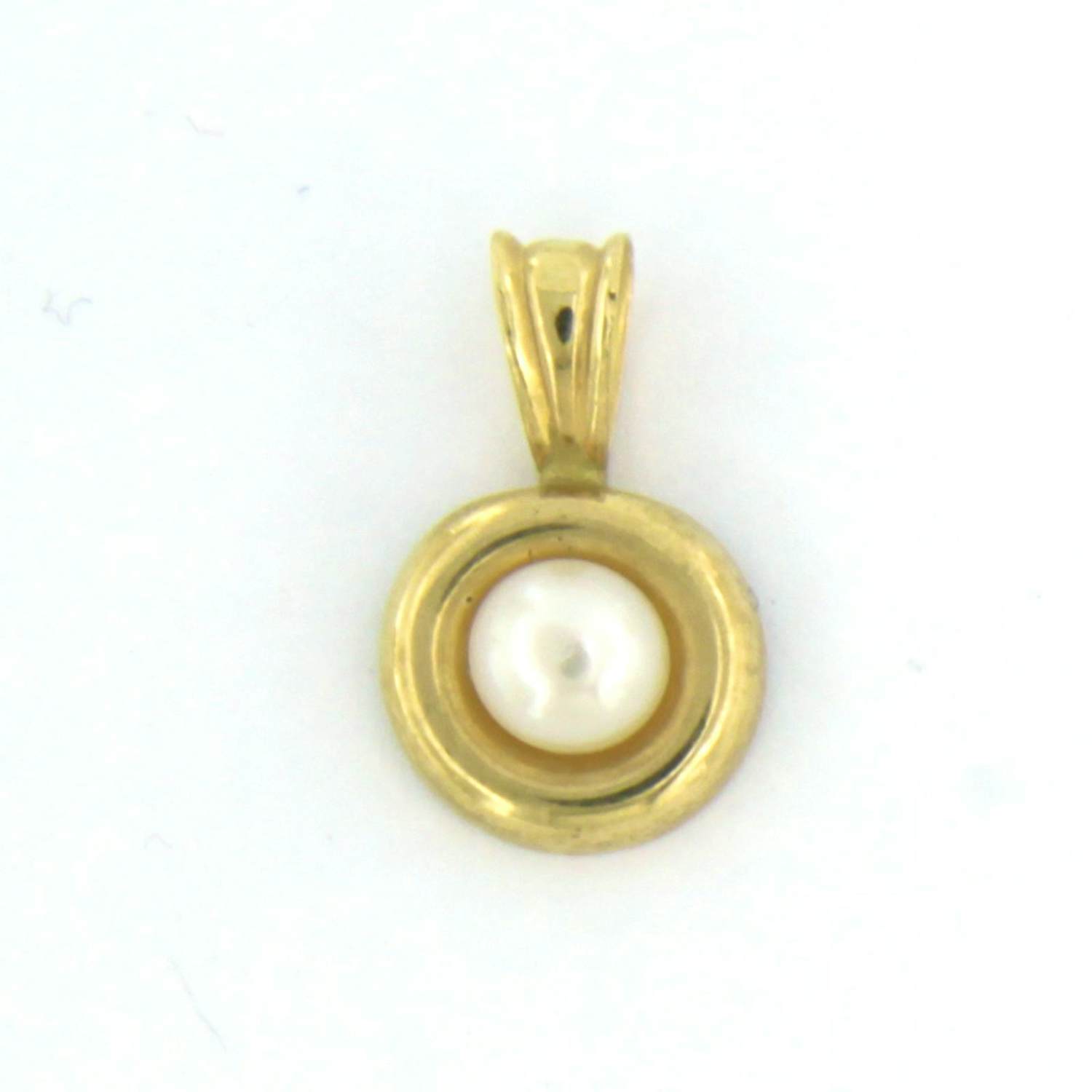 14k geel gouden hanger bezet met parel - 0.2 gram - afm 1.2 cm x 7.5 mm kopen? Bied vanaf 35!