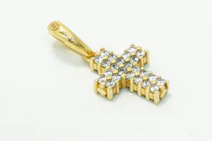 05 - 18 krt geelgouden kruishangertje aan beide zijde gezet met steentjes kopen? Bied vanaf 85!