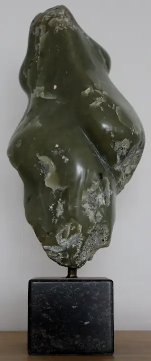 Anton Geerlings - Hardstenen beeld: vrouwelijk torso kopen? Bied vanaf 195!