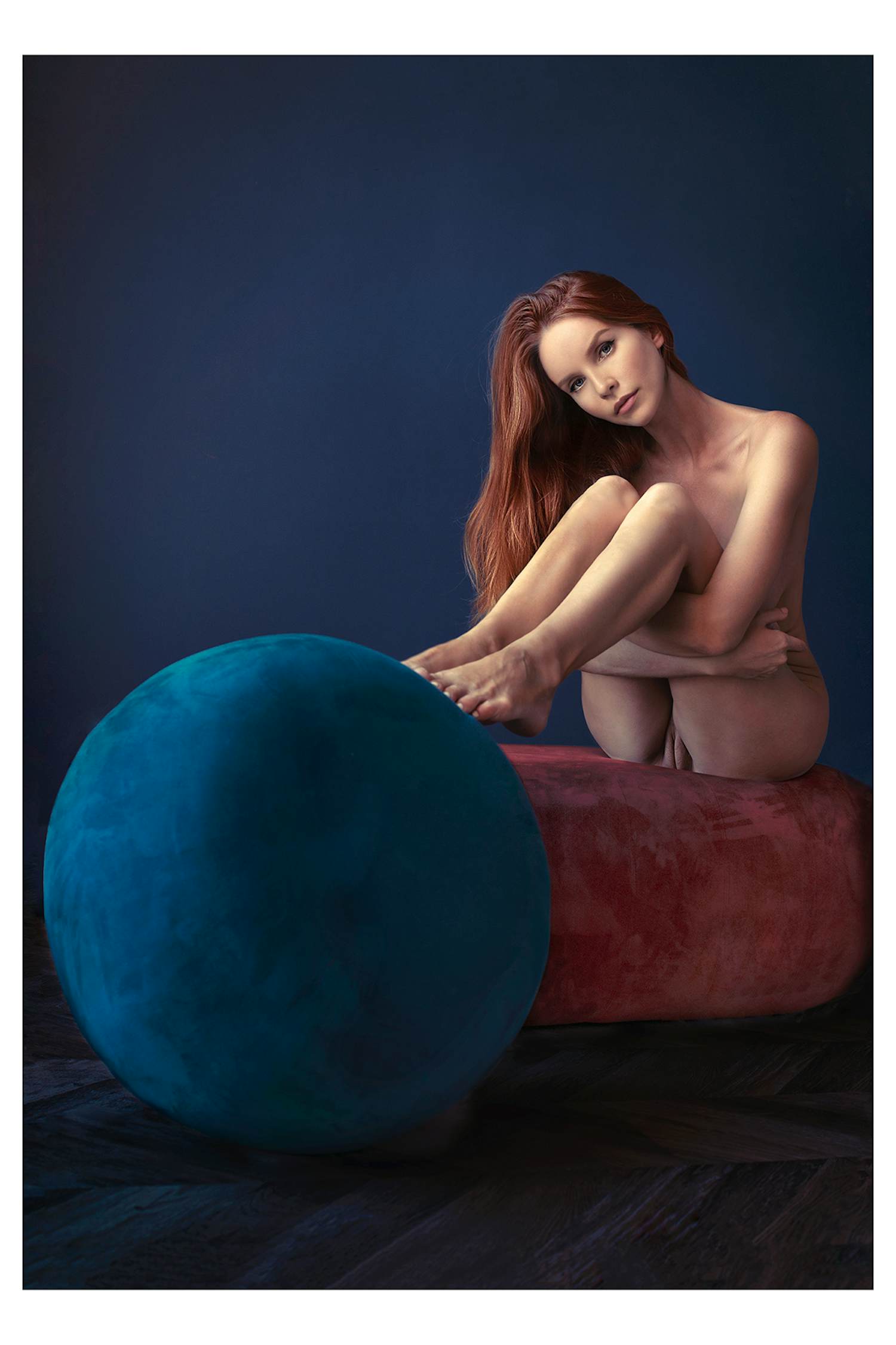 Lidiia Khaikara - Girl with a ball kopen? Bied vanaf 110!