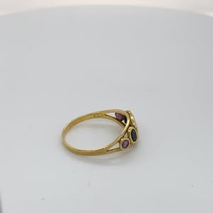 18kt gouden ring met diverse kleurstenen, mt 51/16,25 - 1,66gr kopen? Bied vanaf 80!