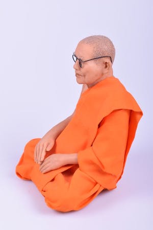 Curiosa - Wassenbeeld van een Monnik - Thailand - eind 20e eeuw kopen? Bied vanaf 95!