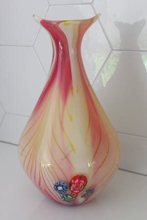 Niet of onleesbaar gesigneerd - Zeer zware dikwandige gele roze Millefiori vaas kopen? Bied vanaf 10!