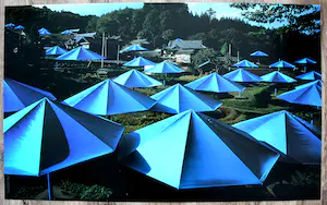 Christo - Ongesigneerde foto litho: The Umbrellas, Japan - 1976 kopen? Bied vanaf 25!