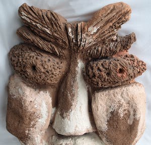 Niet of onleesbaar gesigneerd - Aardewerk (chamotte) en verf, ‘Hoofd’ – hoogte 44 cm kopen? Bied vanaf 1!