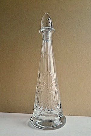 Niet of onleesbaar gesigneerd - 8x Decoratiekristal: 4 RCR Italiaanse Parfumflesjes, Russische Hoorn, Vaas e.a. kopen? Bied vanaf 1!