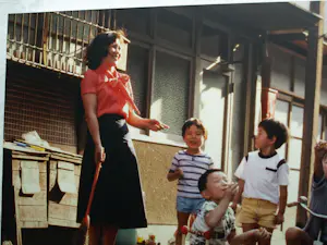 Henk Schiffmacher - Gesigneerde foto op dibond “Kinderen” + gesigneerd fotoboek kopen? Bied vanaf 200!