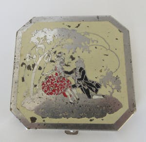 Niet of onleesbaar gesigneerd - Art deco Franse emaille en metalen achthoekige poederdoos kopen? Bied vanaf 10!