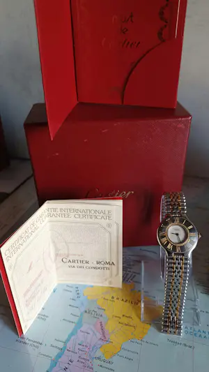 Dames uurwerk ´Cartier´ kopen? Bied vanaf 1400!