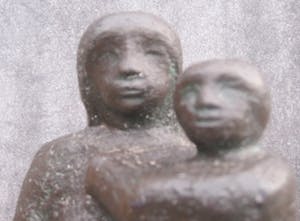 Titus Leeser - Moeder en kind kopen? Bied vanaf 80!