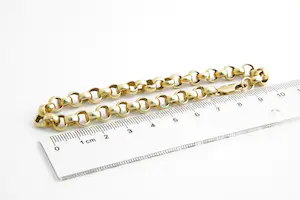 49 - Surinaamse 18 krt geel-gouden zg. "Jasseron" armband - glad model - massief kopen? Bied vanaf 870!