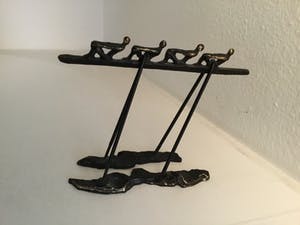 Corry Ammerlaan - Sculptuur “ Met vereende kracht vooruit ! “ kopen? Bied vanaf 25!