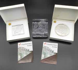 Royal Leerdam - 3 prachtige presse papiers Nederland, Europa en VW-Audi verkocht voor € 25!