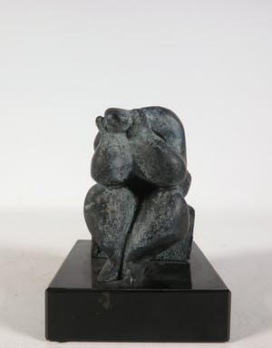 Corry Ammerlaan - , Hans van Tilburg en onbekend - Lot van drie sculpturen kopen? Bied vanaf 50!