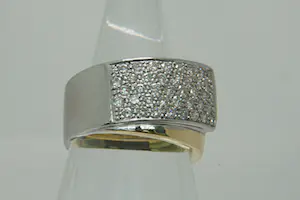 45 - Exclusieve en massief 18Kt goud & (1.20ct) diamanten cross-over ring kopen? Bied vanaf 750!