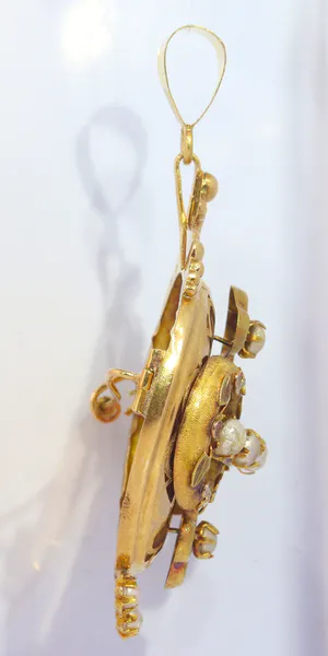 Vintage antique Victorian gold pendant with half seed pearls kopen? Bied vanaf 523!