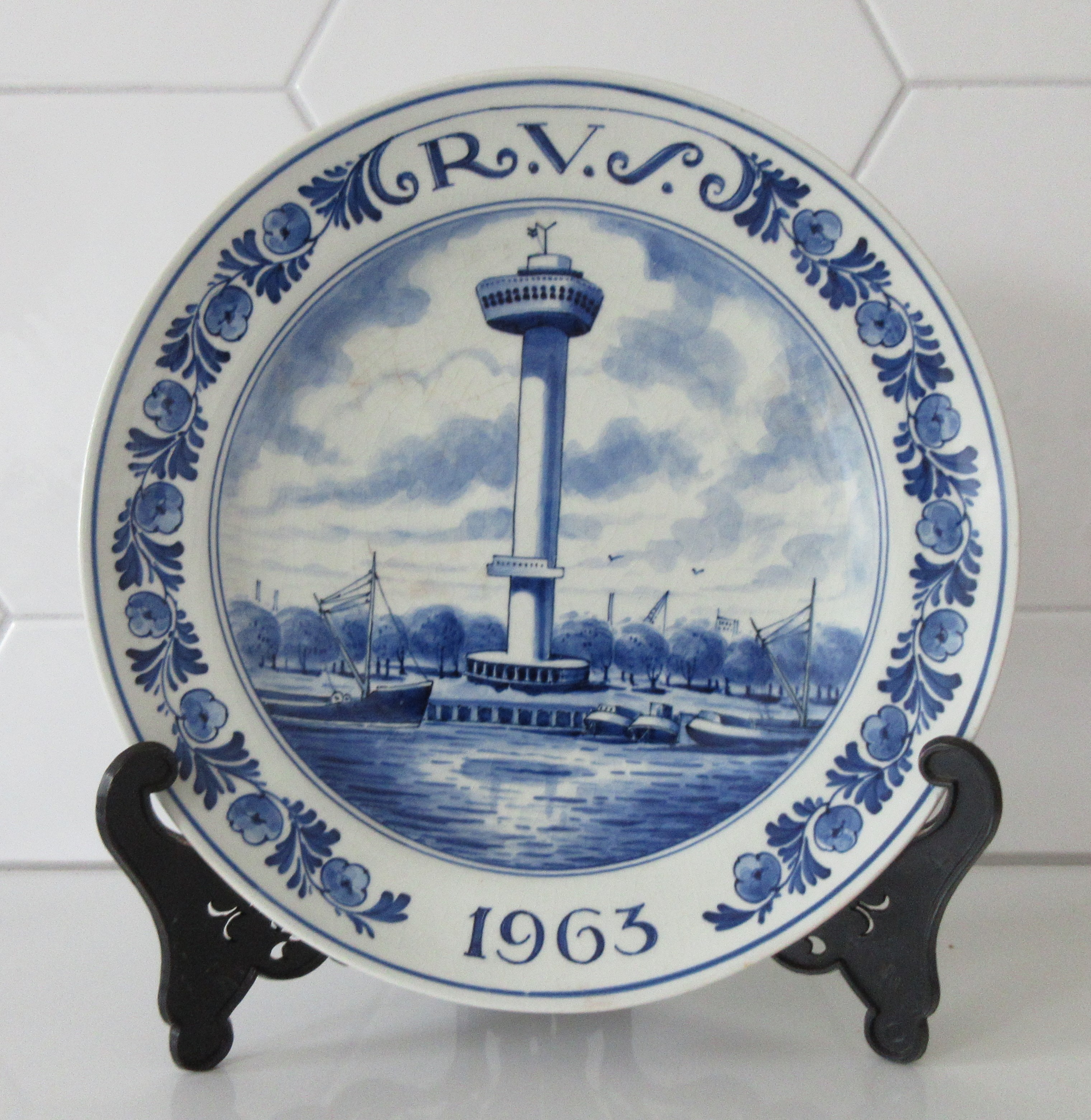 Porceleyne Fles (Royal Delft) - Wandbord RVS De Euromast uit 1963 kopen? Bied vanaf 1!