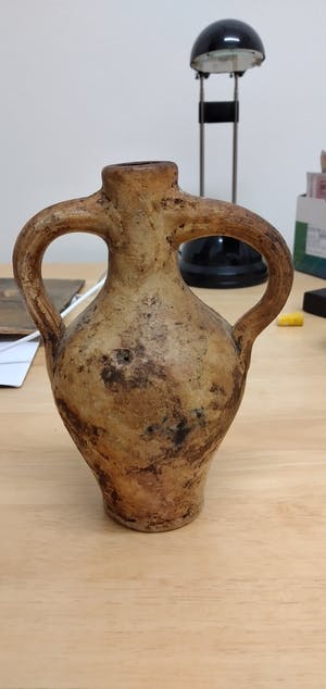 Niet of onleesbaar gesigneerd - Vaasje kopen? Bied vanaf 1!