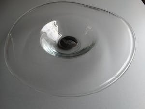 Corry Ammerlaan - Prachtige grote glazen design schaal kopen? Bied vanaf 30!