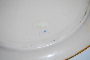 Niet of onleesbaar gesigneerd - keramisch bord gesigneerd K kopen? Bied vanaf 10!