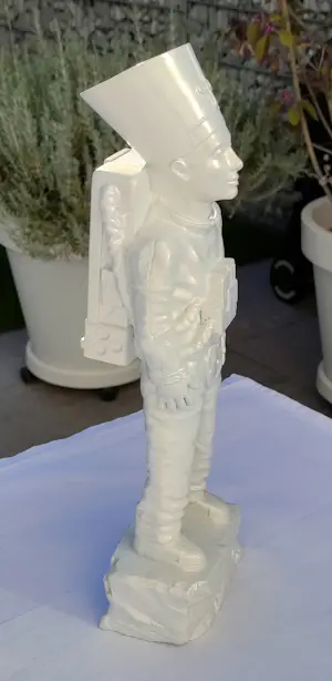 Imbue - XL Ancient Astronaut Nefertiti (Pearl White) kopen? Bied vanaf 270!