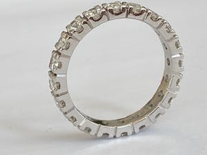 14 karaats witgouden alliance ring met diamanten ca. 2,00 crt kopen? Bied vanaf 1700!