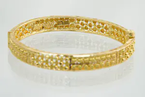 61 - 20 karaat geel gouden kinder armband met schroefsluiting kopen? Bied vanaf 530!