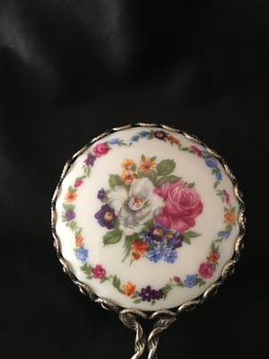 Niet of onleesbaar gesigneerd - Frans handspiegeltje kopen? Bied vanaf 10!