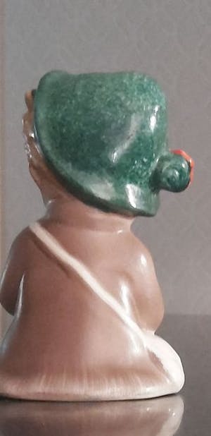 Curiosa - OUD (1923 !) beeldje van HUMMEL kopen? Bied vanaf 50!