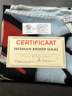 Herman Brood - Gelimiteerde shawl in opdracht van Viva gemaakt kopen? Bied vanaf 50!