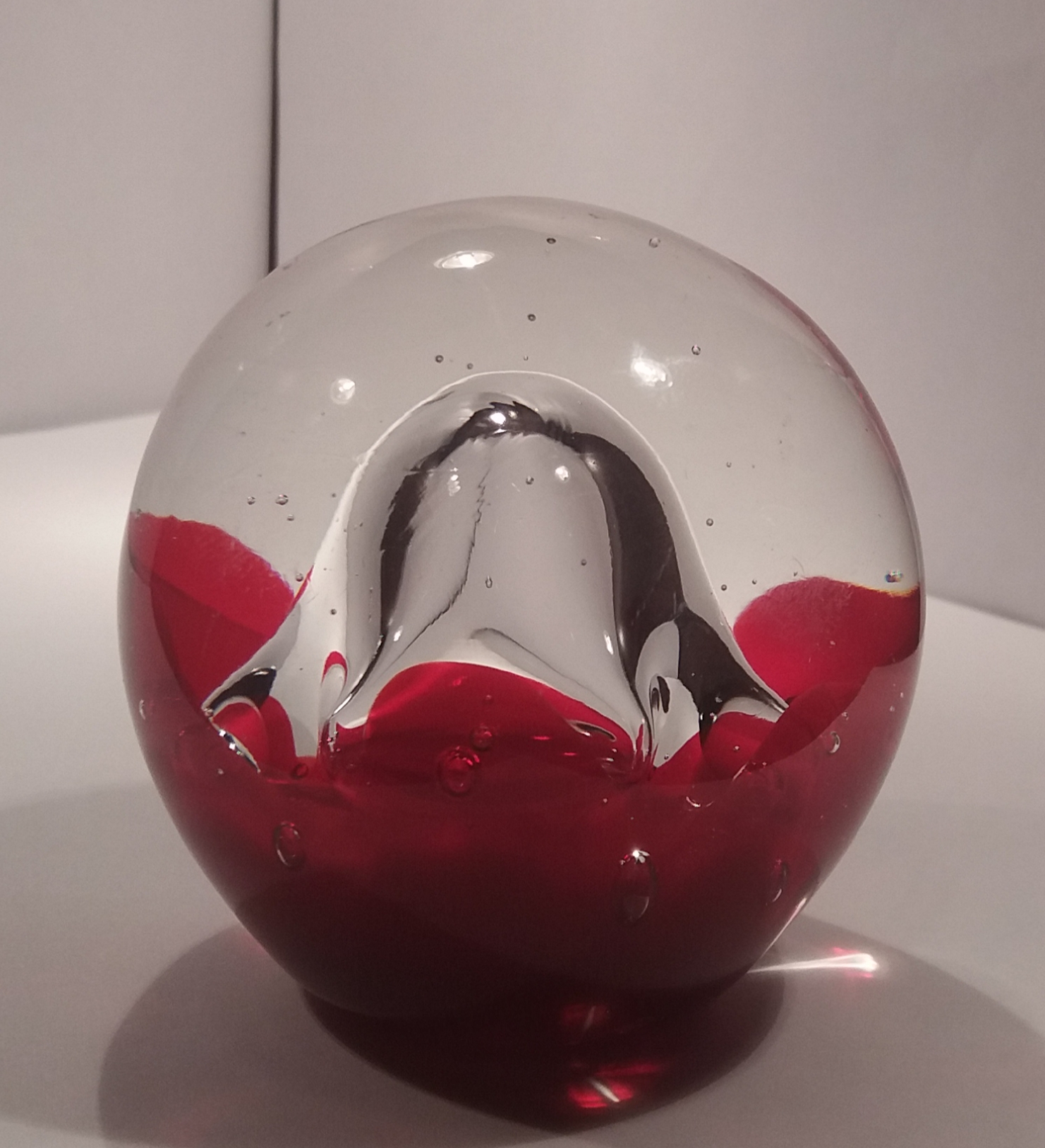 Pfeiffer -  brilliant kristal Presse papier door Pfeiffer verkocht voor € 10!