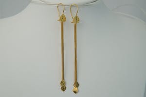 2534- elegante set 20 karaats dames 2 strengen "blad" oorhangers - gekeurd kopen? Bied vanaf 120!