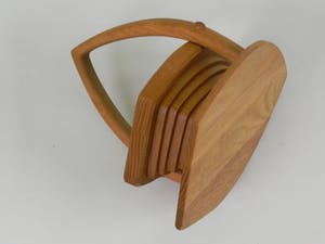 Niet of onleesbaar gesigneerd - Teakhouten openklapbaar schaaltje kopen? Bied vanaf 1!