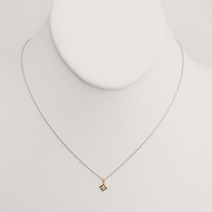 Pink Diamond Pendant with Chain kopen? Bied vanaf 185!