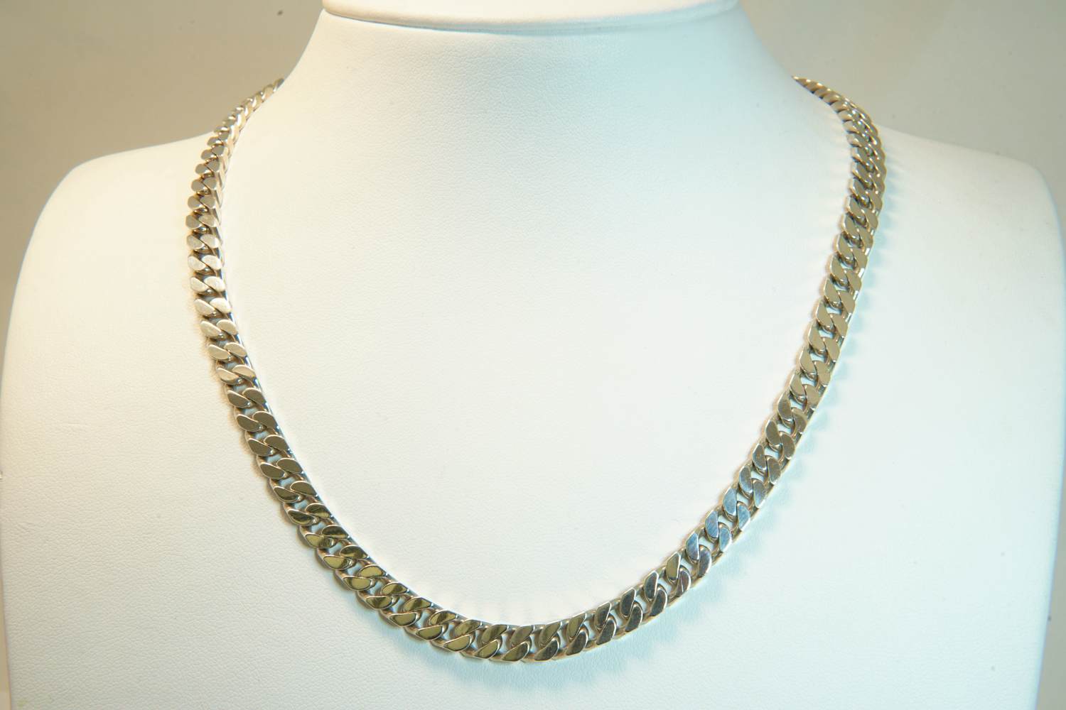 46 - 1e gehalte zilveren gourmette collier met platte schakels verkocht voor € 120!